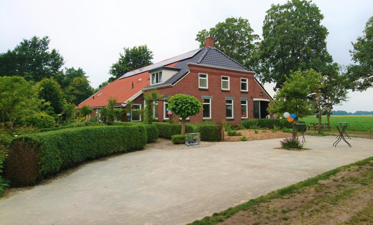 Slaaphuisjes Op Wielen Buitenwedde Westerwolde Ngoại thất bức ảnh