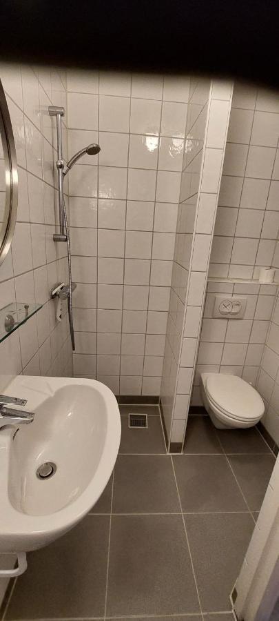 Slaaphuisjes Op Wielen Buitenwedde Westerwolde Ngoại thất bức ảnh